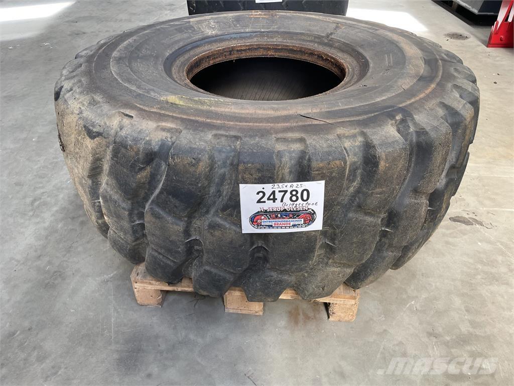  23.5xR25 Bridgestone dæk Opony, koła i felgi
