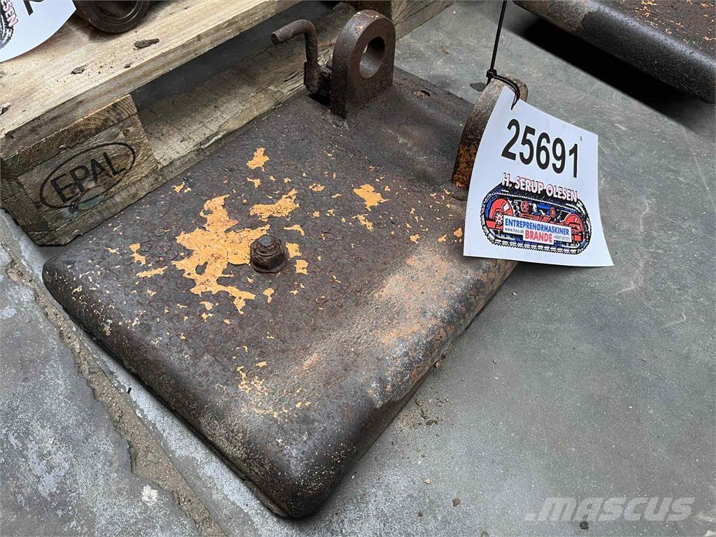 CASE 695SR støttefod Inne akcesoria