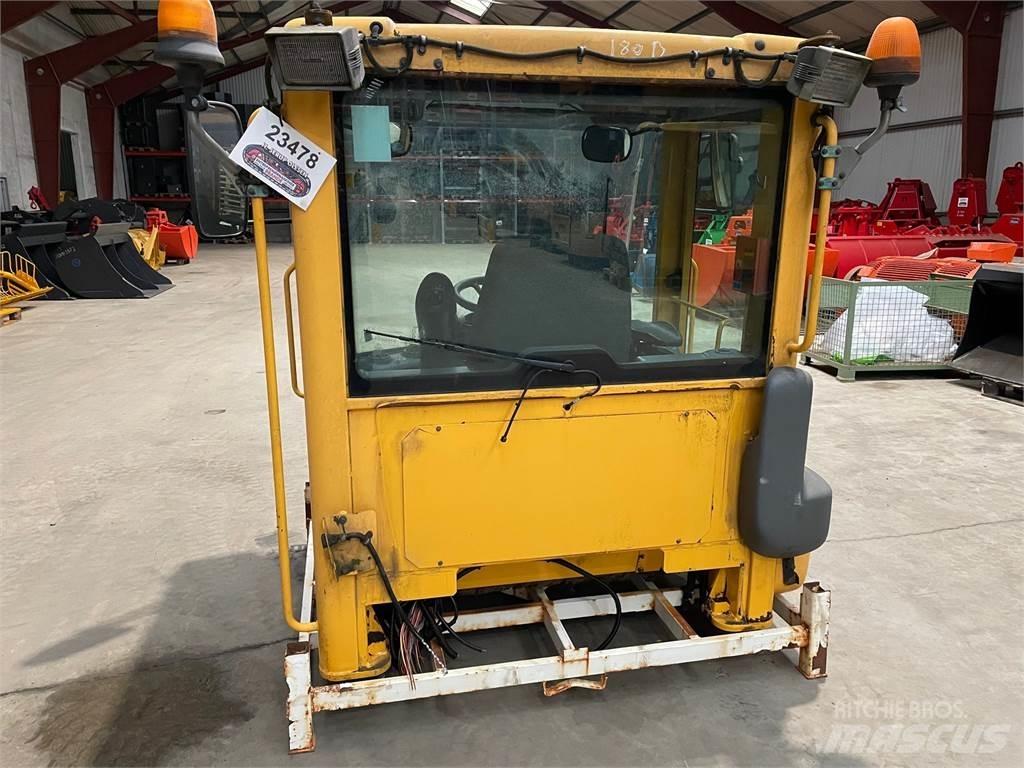 Førerhus, ex. Volvo L180D Inne akcesoria