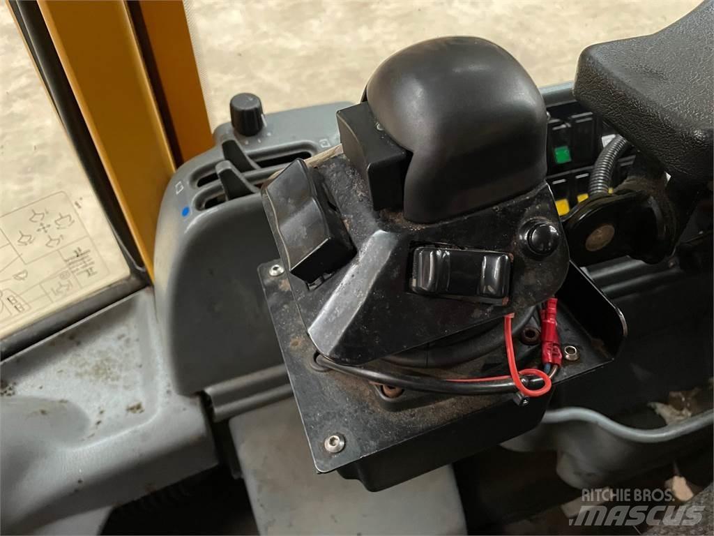  Førerhus, ex. Volvo L180D Inne akcesoria