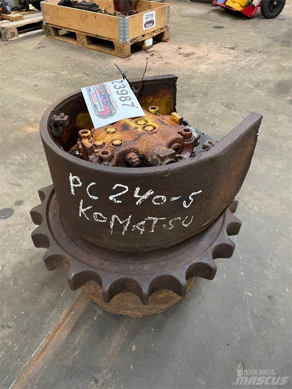 Komatsu PC240-5 Køregear Przekładnie i skrzynie biegów