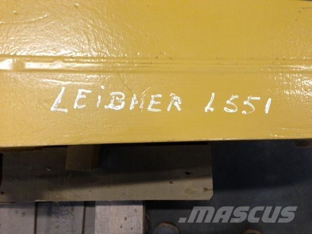 Liebherr L551 Link Arm Inne akcesoria