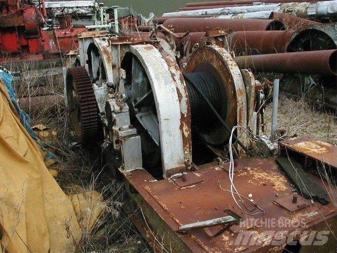  Piloteringsspil 3 tromler Podnośniki, wciągarki i windy towarowe