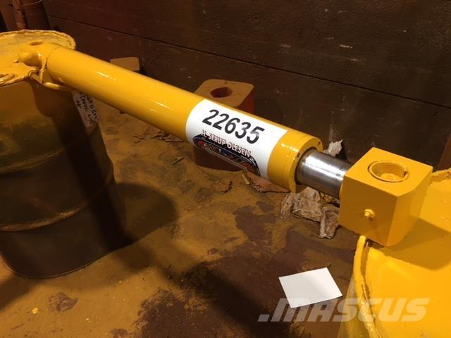  Skovlcylinder ex. Ford 655 Hydraulika