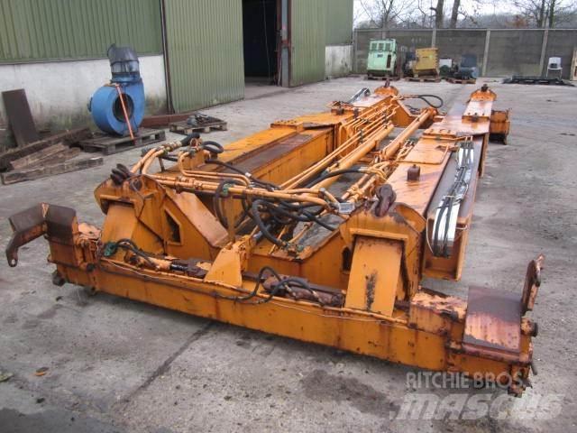  Spreader 20 to 40 ft. Kontenery magazynowe