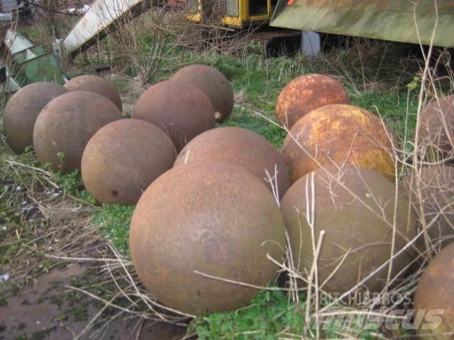  Stålkugler - ø 700 mm - 12 stk. Szczęki kruszące