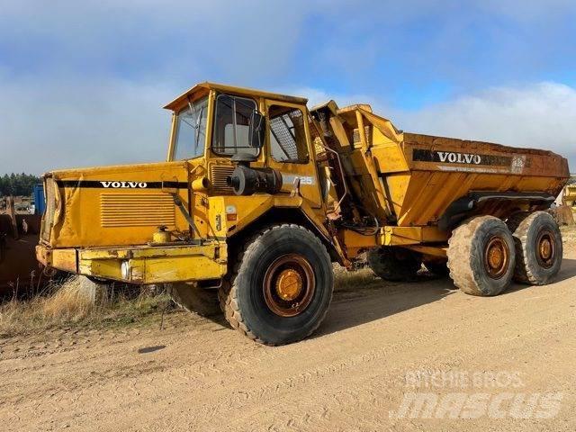 Volvo A25 dumper til ophug Wozidła kolebkowe