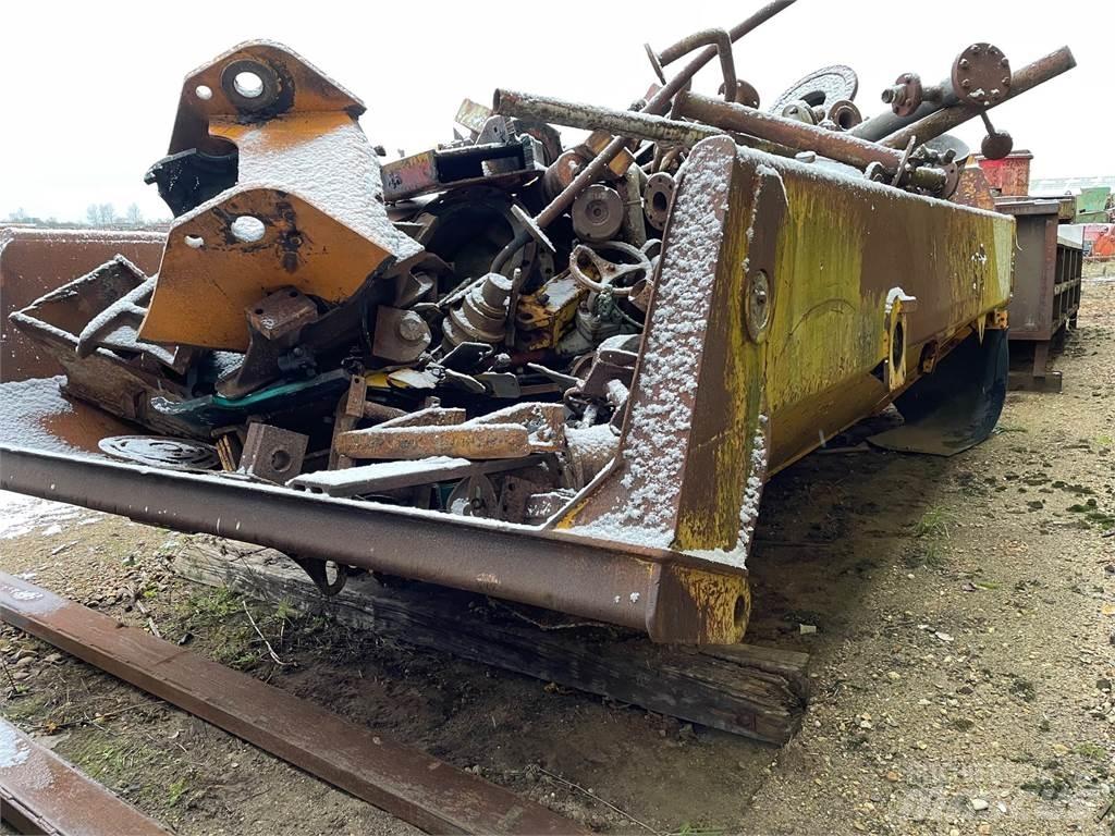 Volvo A25D dumperkasse Wozidła kolebkowe