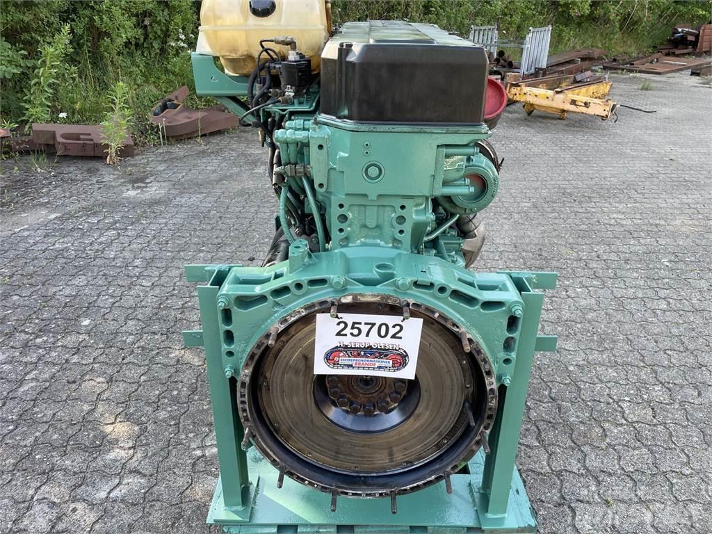 Volvo D12 motor, komplet Silniki