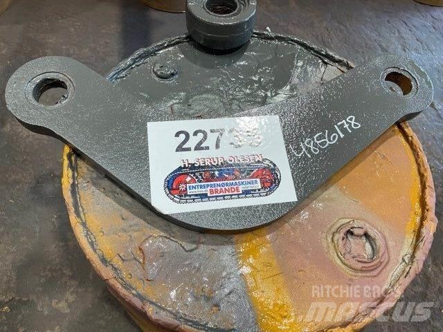 Volvo L90B Link Arm Inne akcesoria