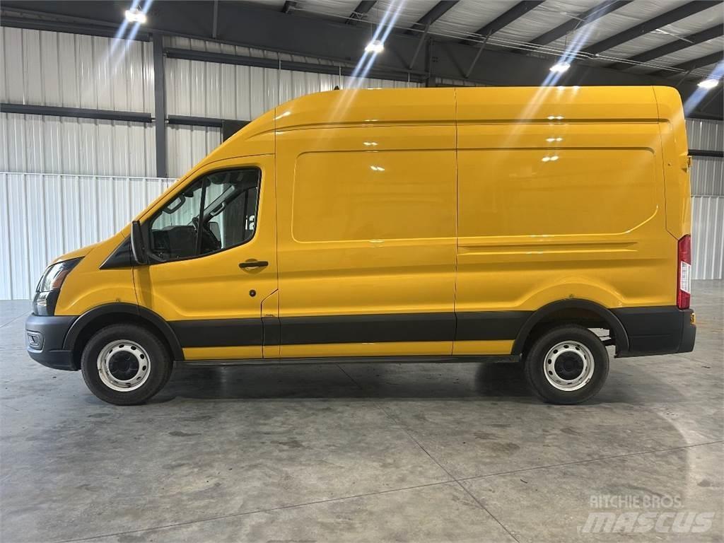 Ford Transit 250 Pick-upy / Pojazdy z otwieranymi burtami