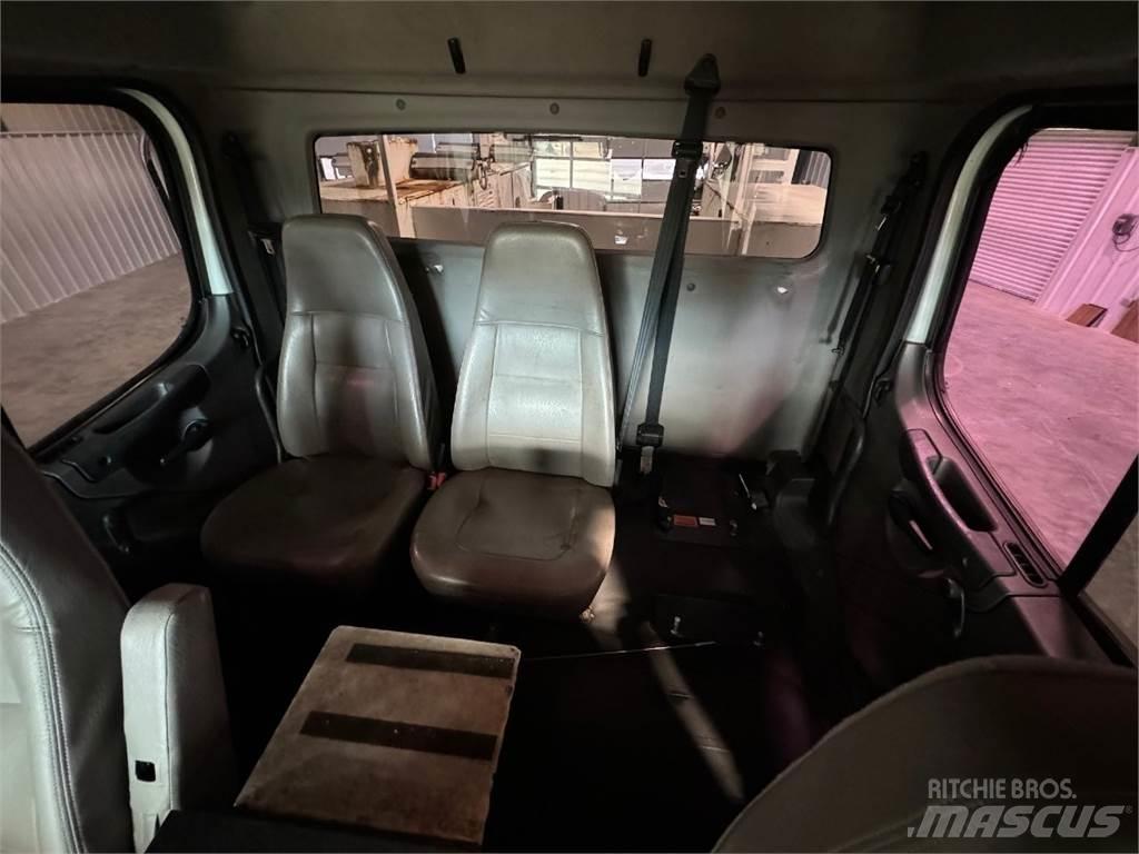 Freightliner 108SD Pojazdy komunalne