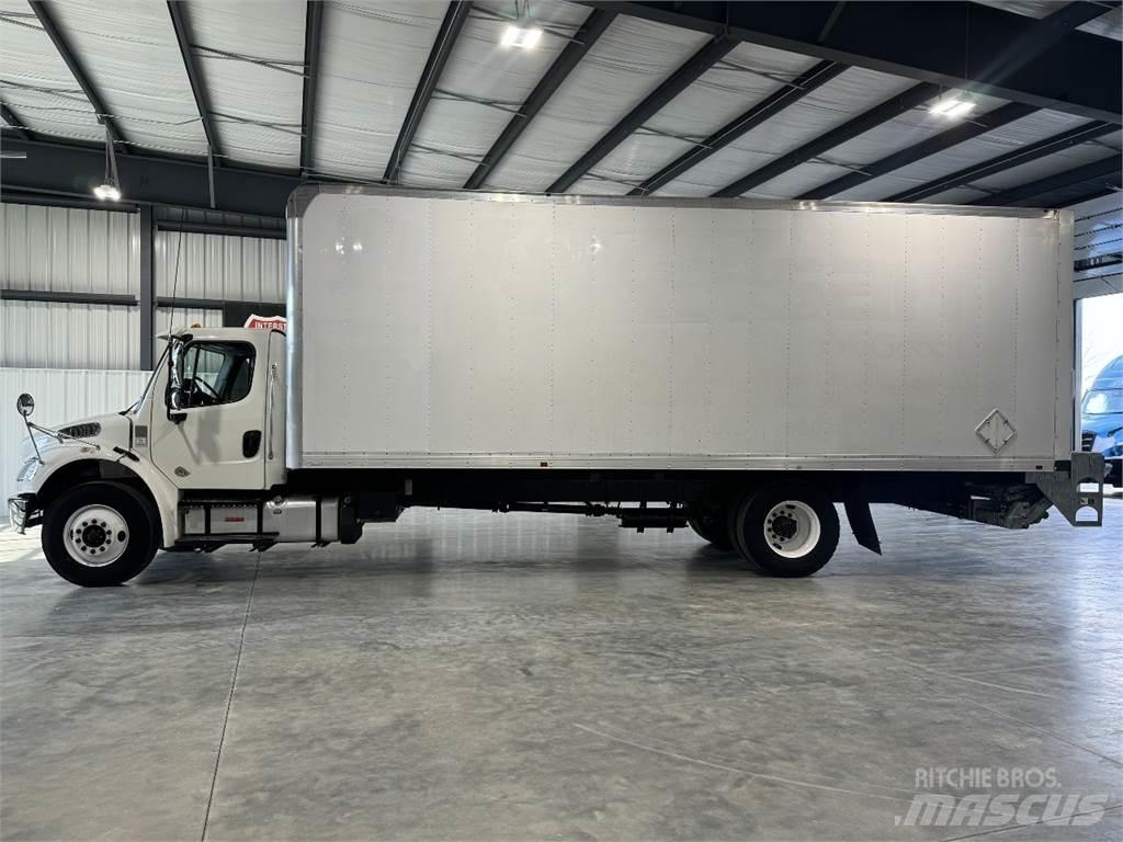 Freightliner M2 Samochody ciężarowe ze skrzynią zamkniętą