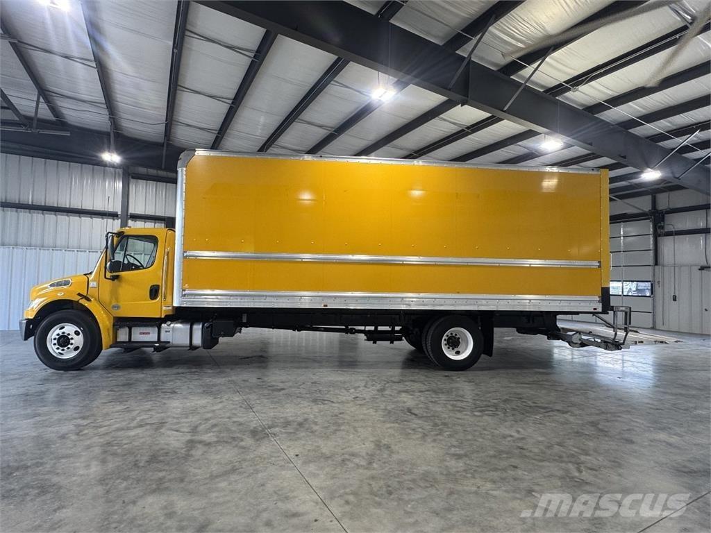 Freightliner M2 Samochody ciężarowe ze skrzynią zamkniętą