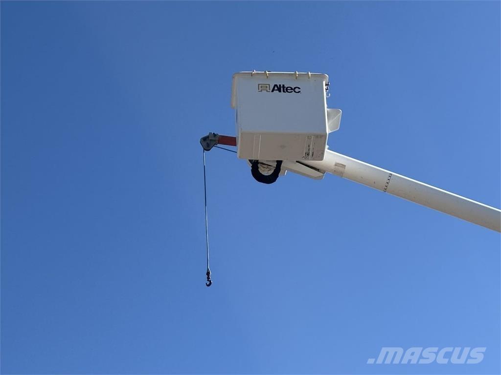 Freightliner M2 Podnośniki koszowe