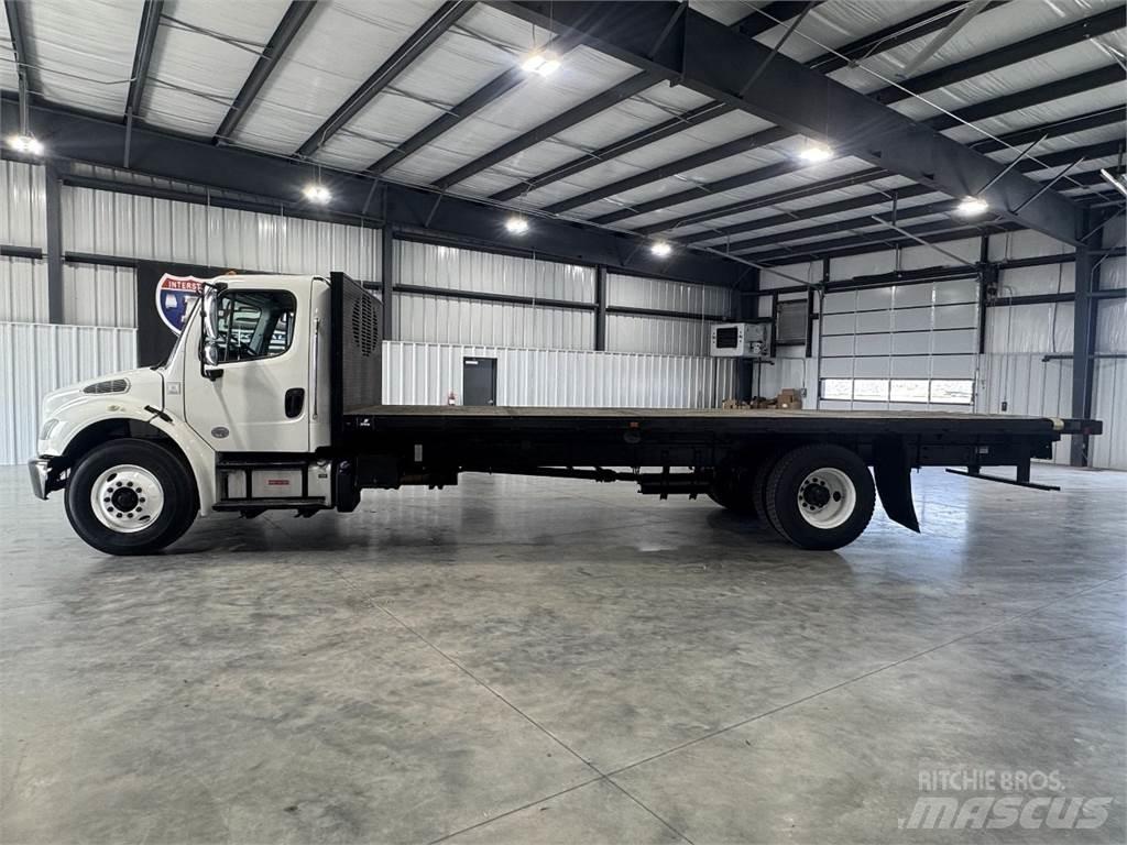Freightliner M2 106 Ciężarówki typu Platforma / Skrzynia
