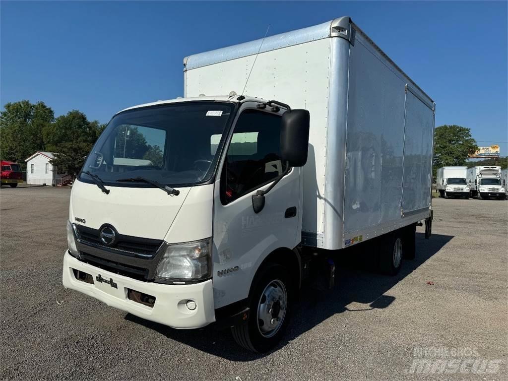 Hino 195 Samochody ciężarowe ze skrzynią zamkniętą