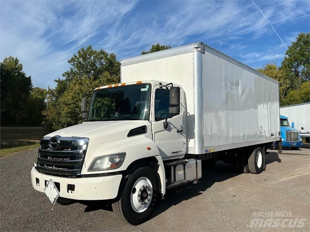 Hino 268 Samochody ciężarowe ze skrzynią zamkniętą