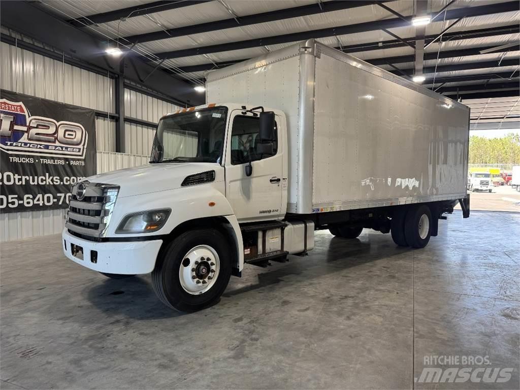 Hino 268A Samochody ciężarowe ze skrzynią zamkniętą