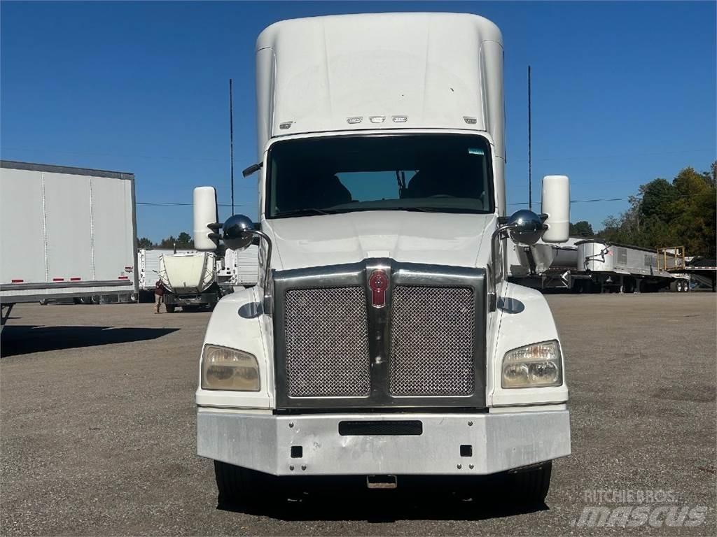 Kenworth T880 Ciągniki siodłowe