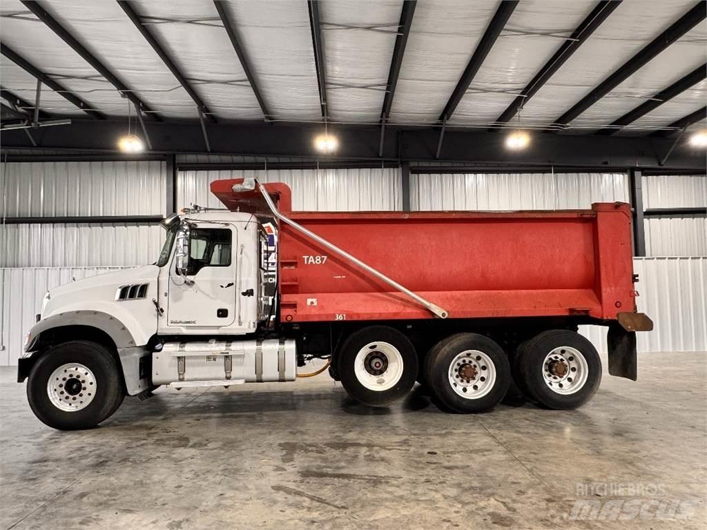 Mack GU713 Wywrotki