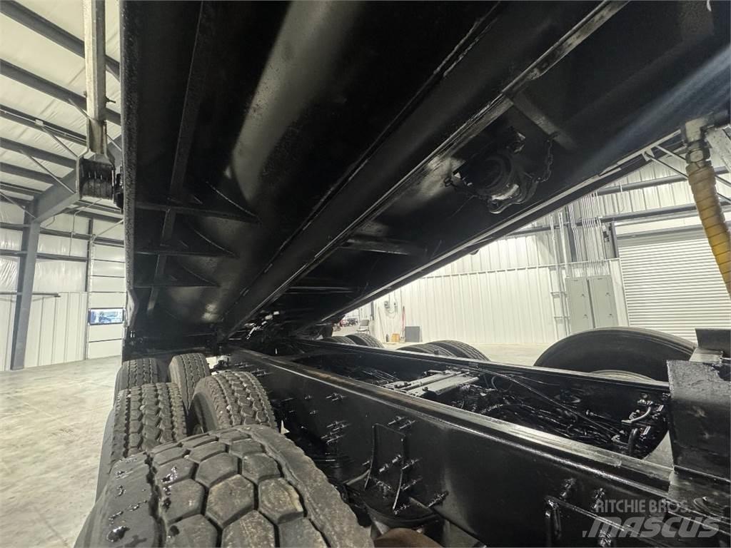 Mack GU713 Wywrotki