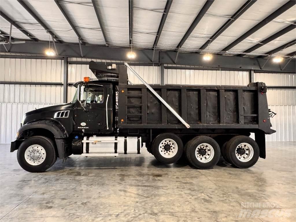 Mack GU713 Wywrotki