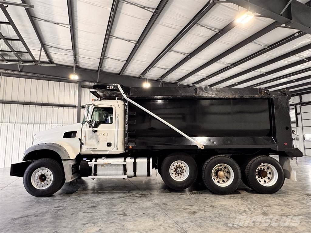 Mack GU713 Wywrotki