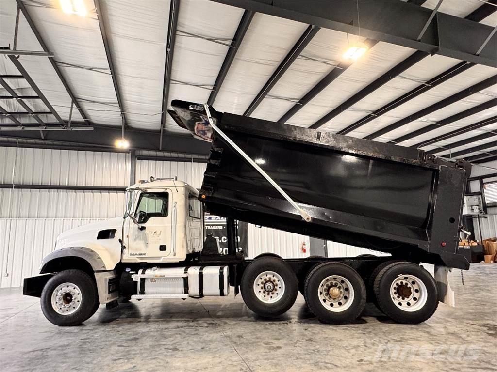 Mack GU713 Wywrotki