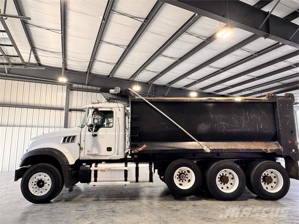 Mack GU713 Wywrotki