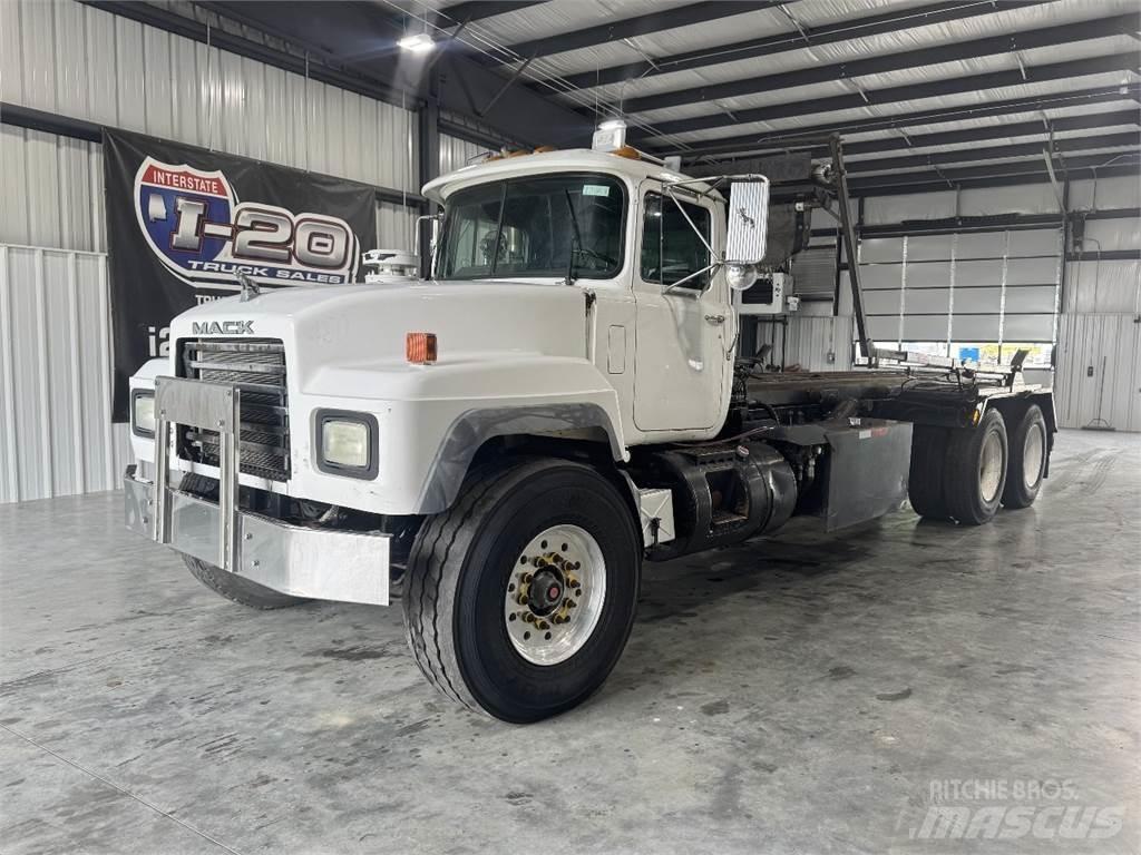 Mack RD690S Kontenerowce / BDF