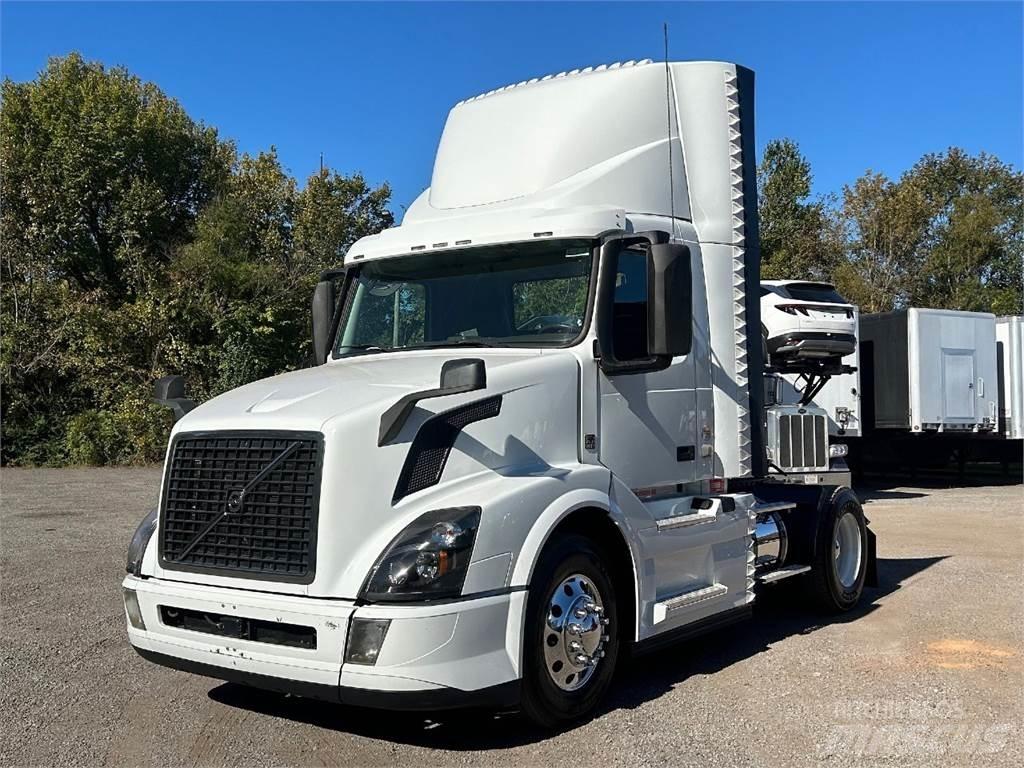 Volvo VNL42T300 Ciągniki siodłowe