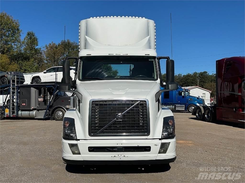 Volvo VNL42T300 Ciągniki siodłowe
