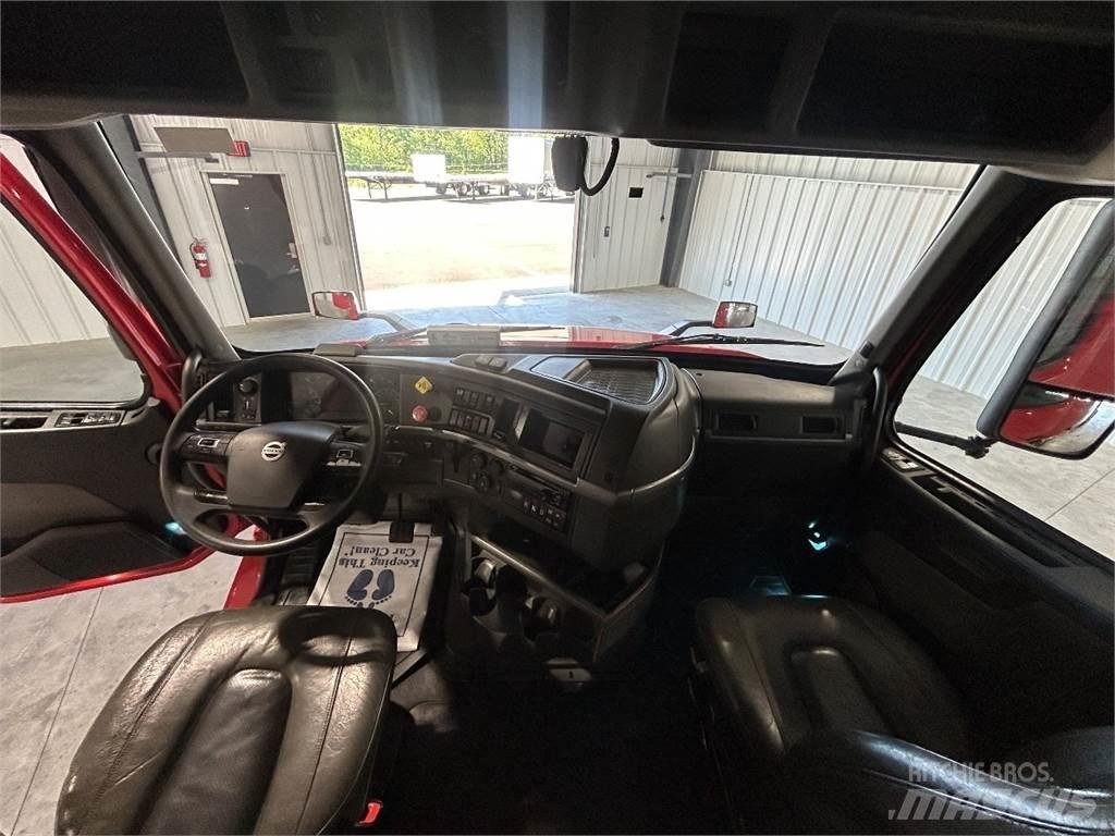 Volvo VNL64T740 Ciągniki siodłowe