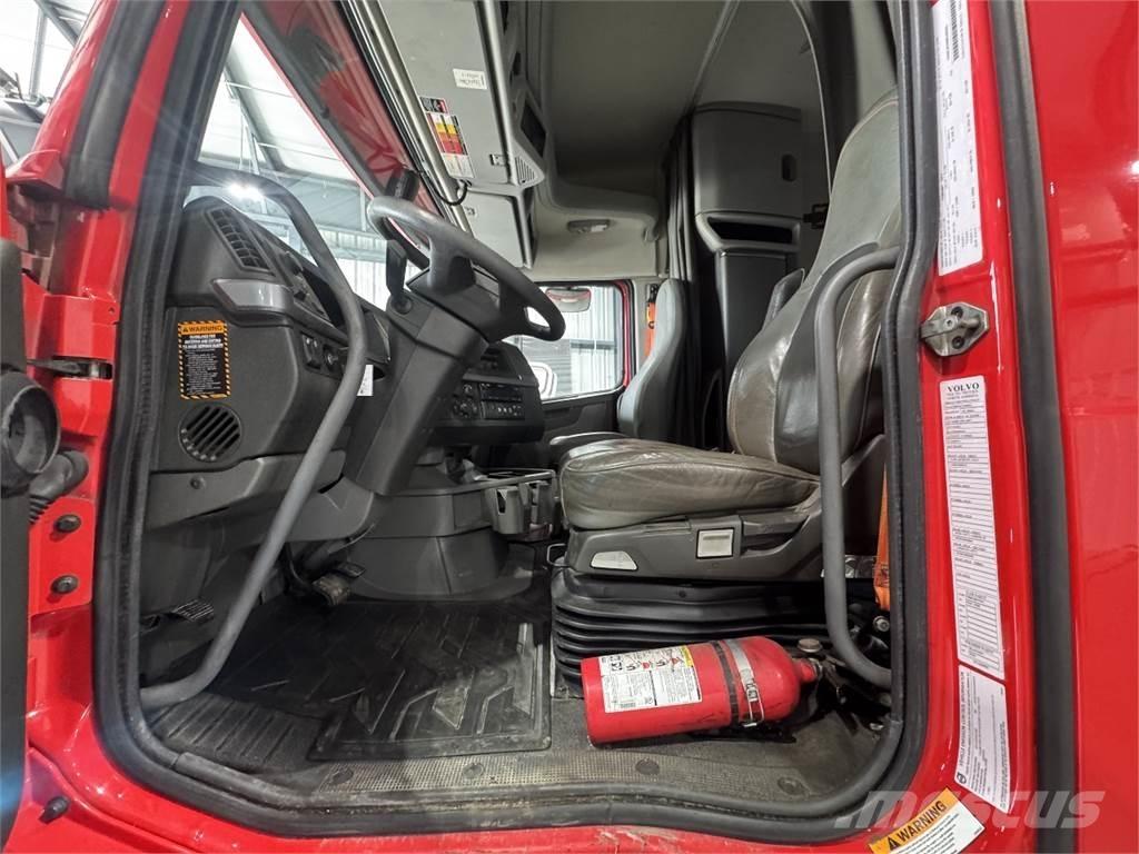 Volvo VNL64T740 Ciągniki siodłowe
