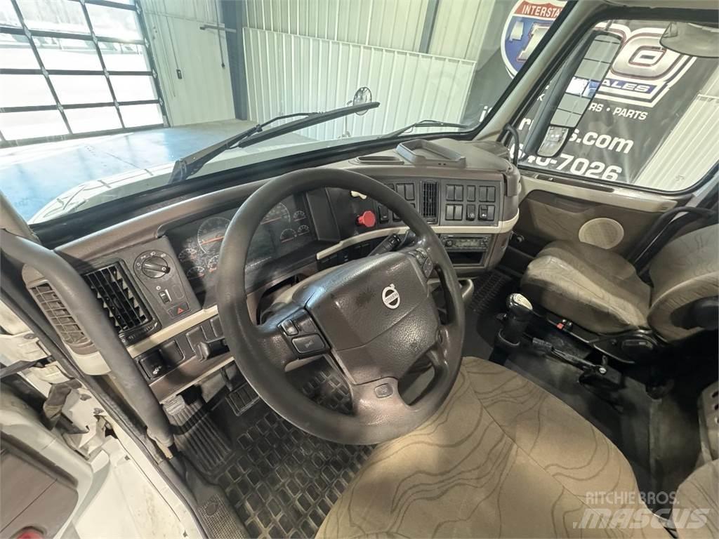 Volvo VNM64T200 Ciągniki siodłowe