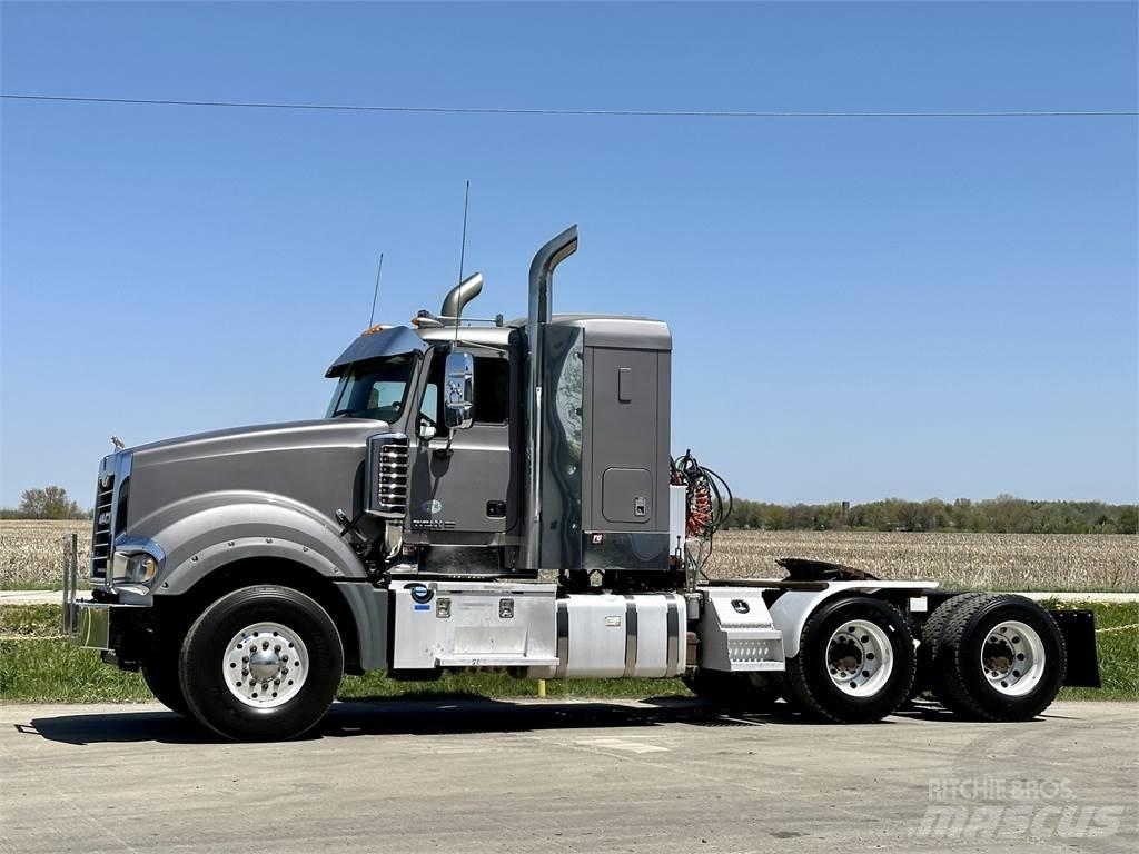 Mack Titan TD713 Ciągniki siodłowe