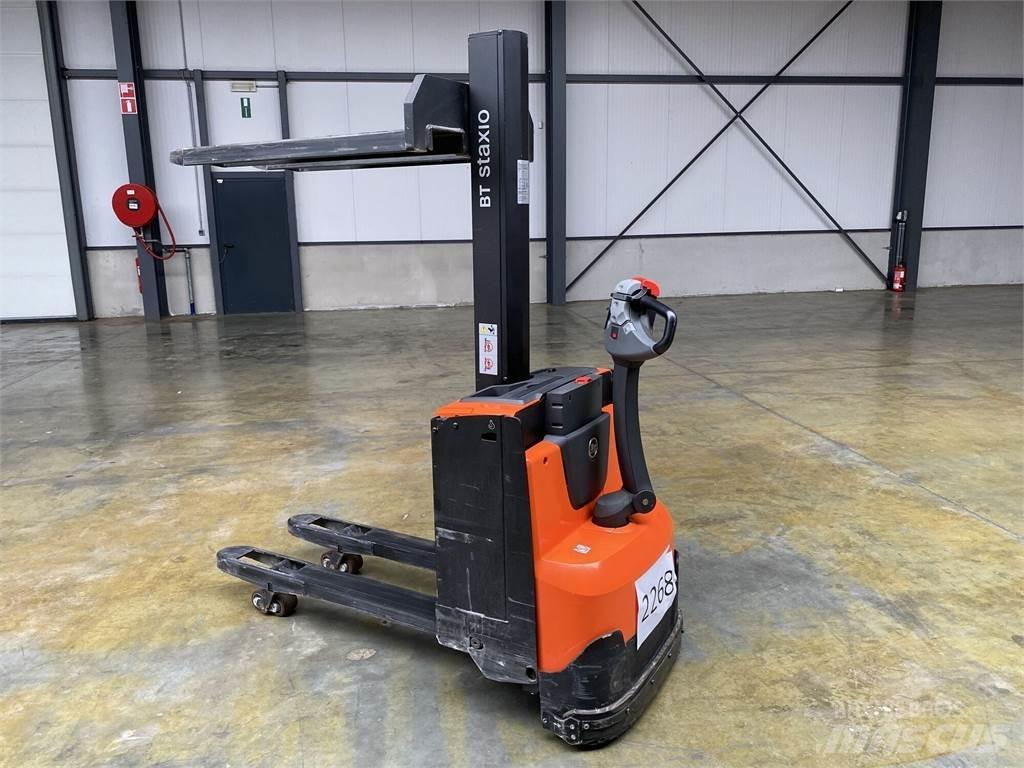 Toyota BT SWE080L Samojezdne maszyny do załadunku