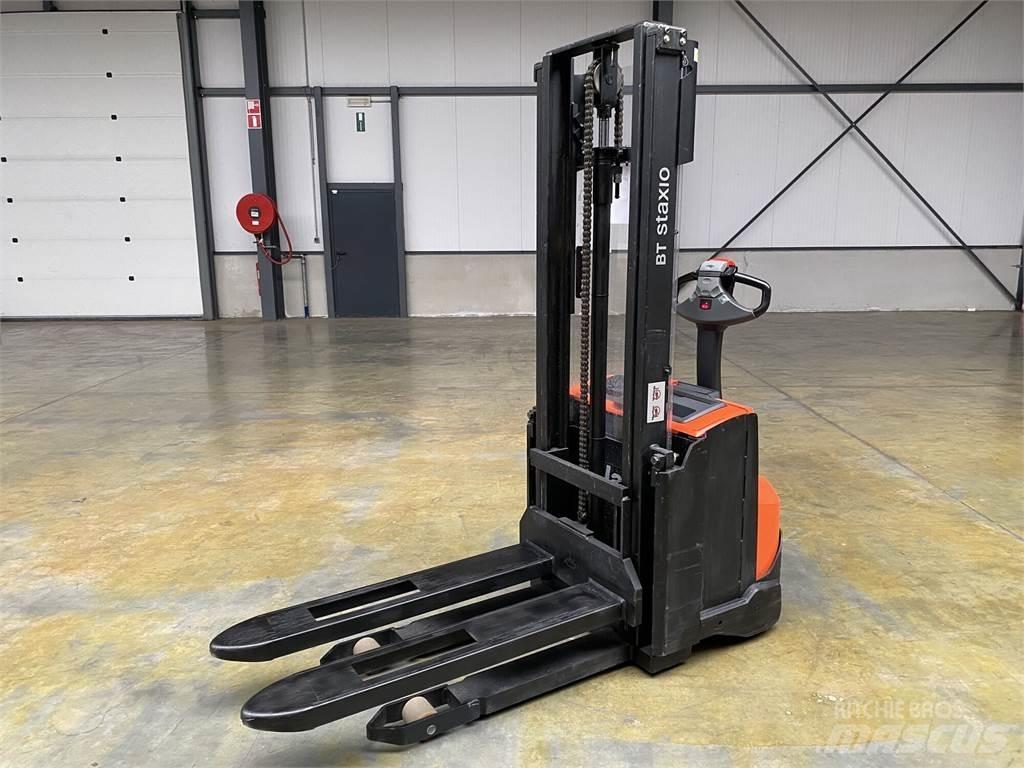 Toyota BT SWE100 Samojezdne maszyny do załadunku