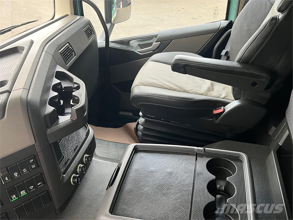 Volvo FM500 Globe Ciężarówki z wymienną zabudową