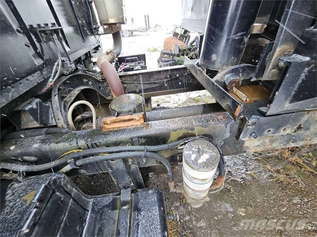 Ford L9000 Inne akcesoria