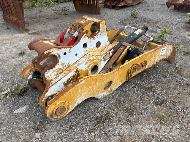 AMI  Koparki gąsienicowe