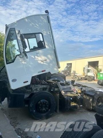 Autocar  Ciągniki terminalowe