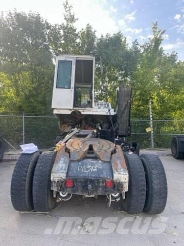 Autocar  Ciągniki terminalowe