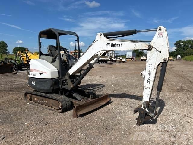Bobcat E32 Koparki gąsienicowe