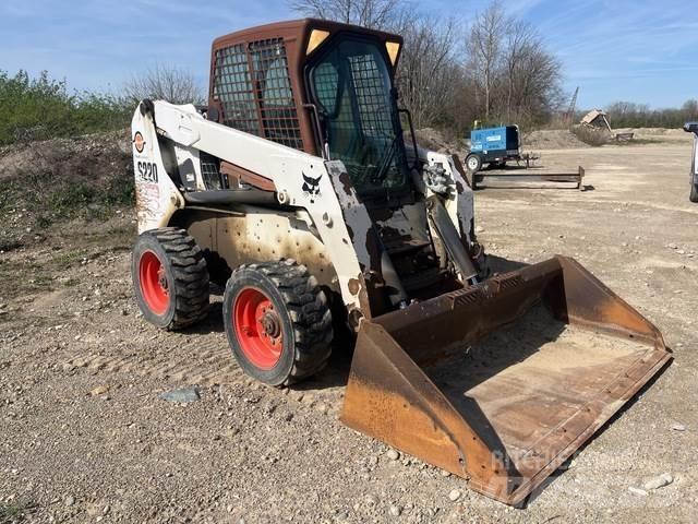 Bobcat S220 Ładowarki burtowe