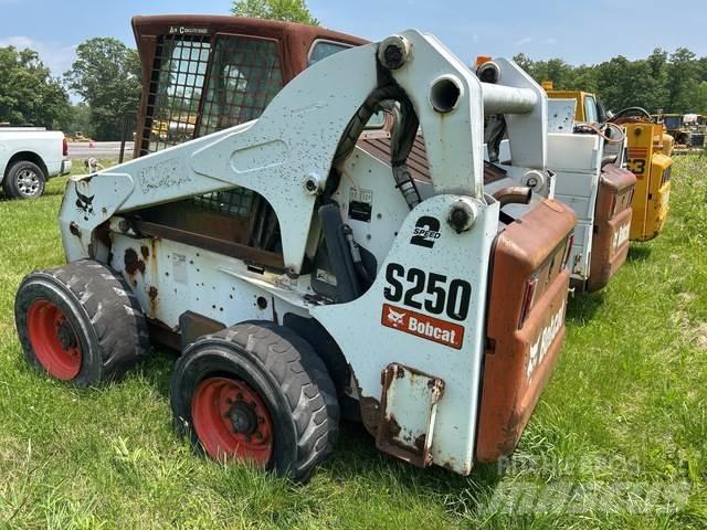 Bobcat S250 Ładowarki burtowe