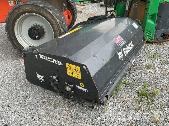 Bobcat SWB72 Zamiatarki - Zgarniarki - Odśnieżarki