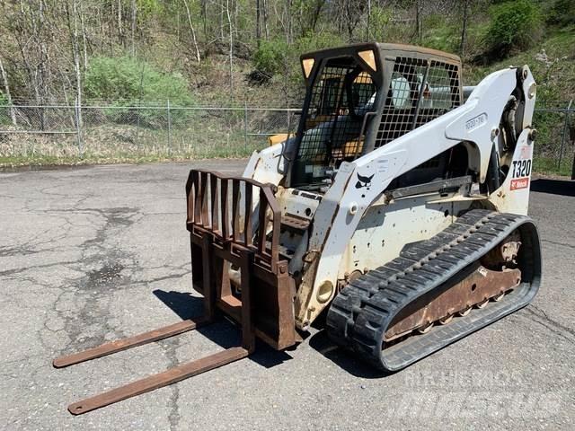 Bobcat T320 Ładowarki burtowe