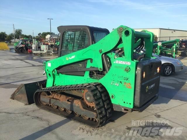 Bobcat T740 Ładowarki burtowe